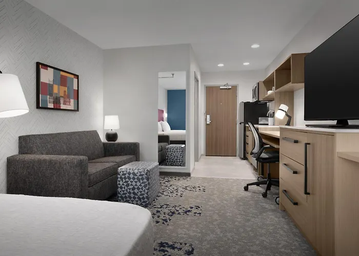 Home2 By Hilton Easton Hotel