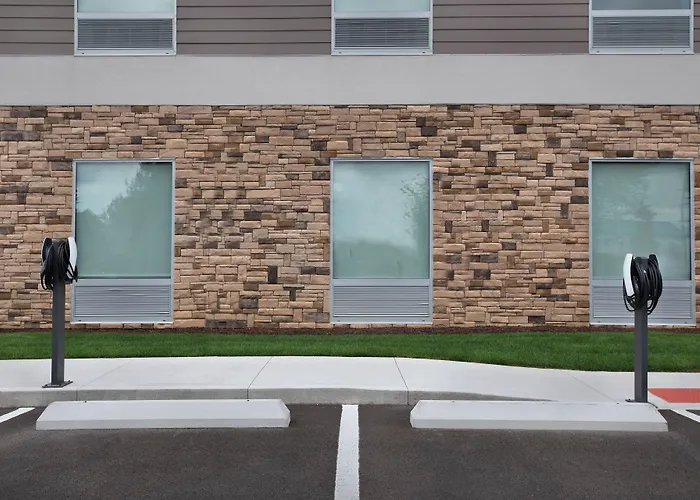 Hotel Home2 By Hilton Easton 3*